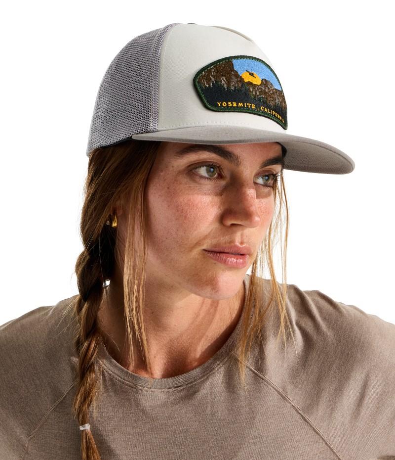 Keep It Graphic Patched Trucker - white dune / garnet / yosemite patch 1