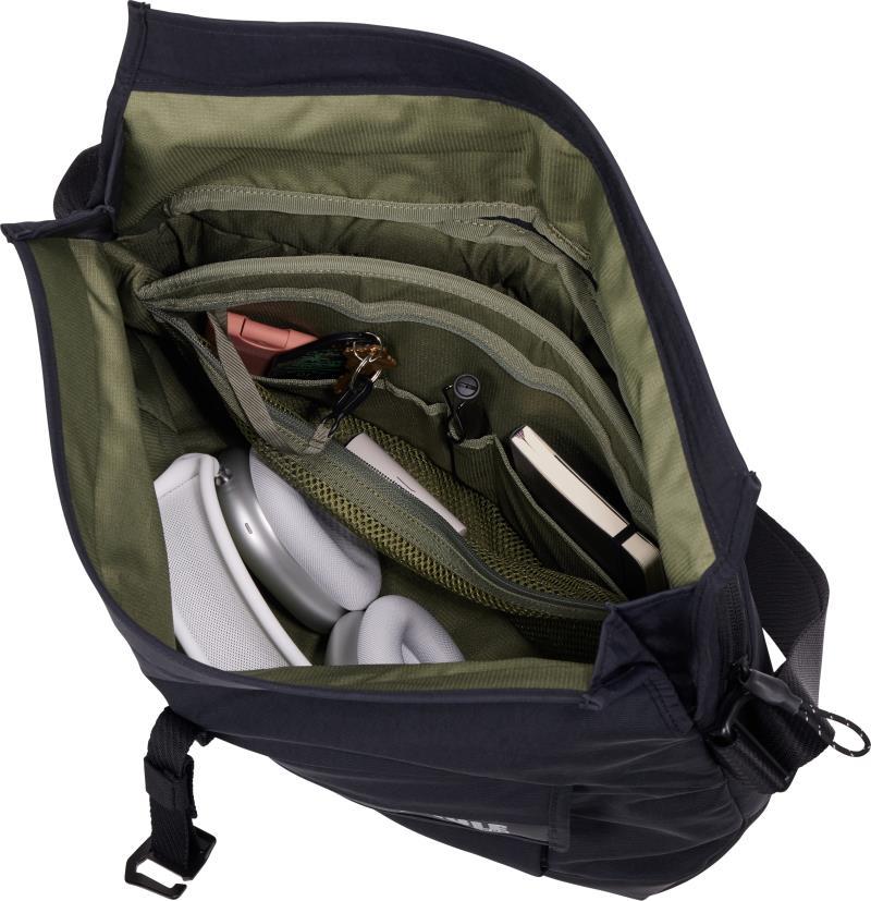 Paramount Crossbody 14L - Black 8