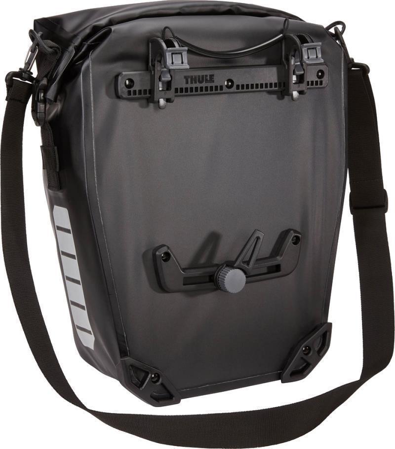 Shield Pannier 17L - black 1