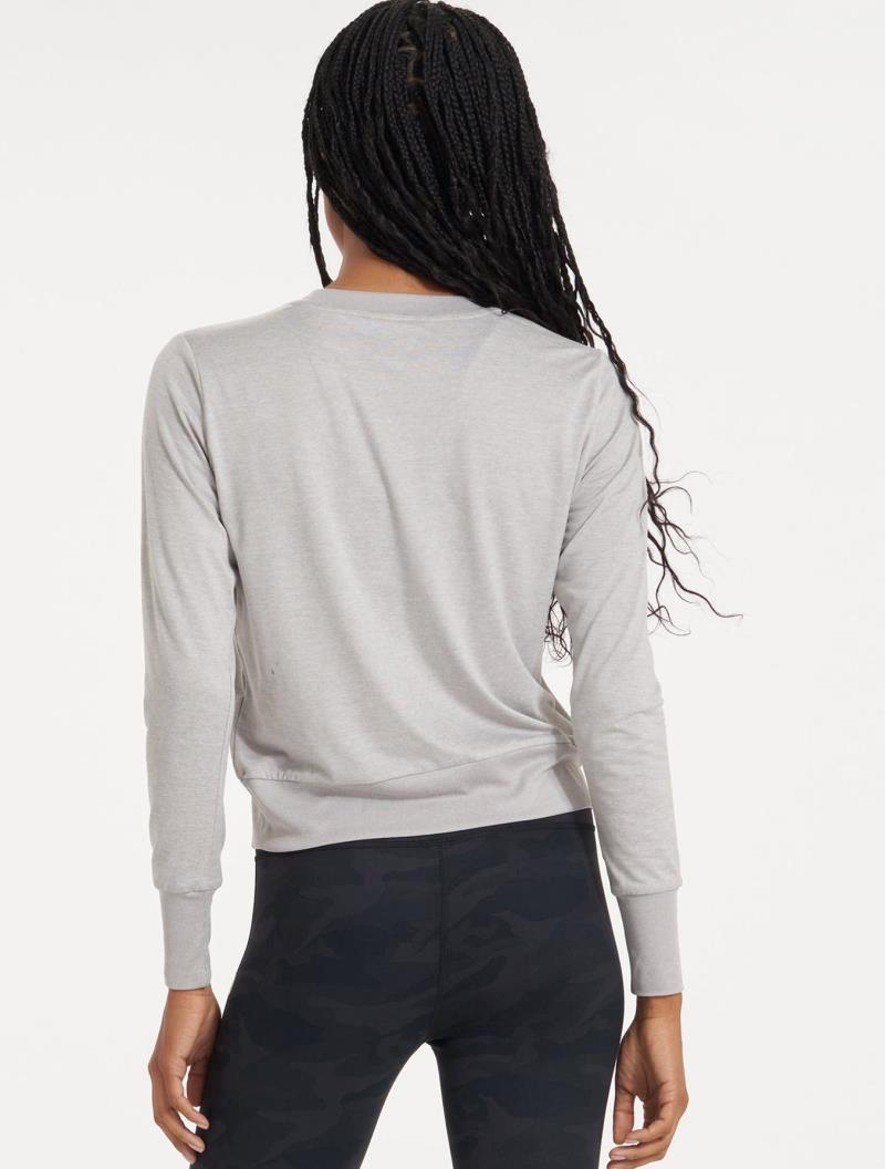 Daydream Crew - Womens - Light Heather Grey 3