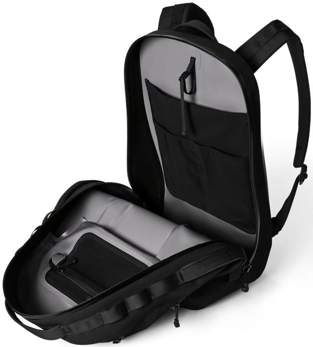 Cayo 35L Backpack - black 1