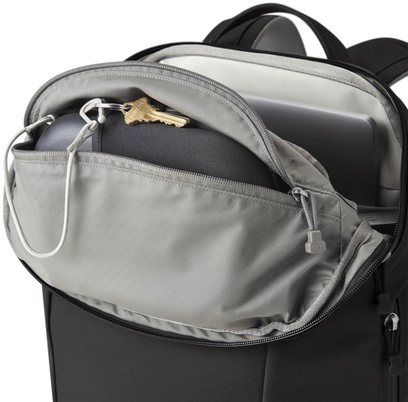 Crossroads Backpack 22L - black 1