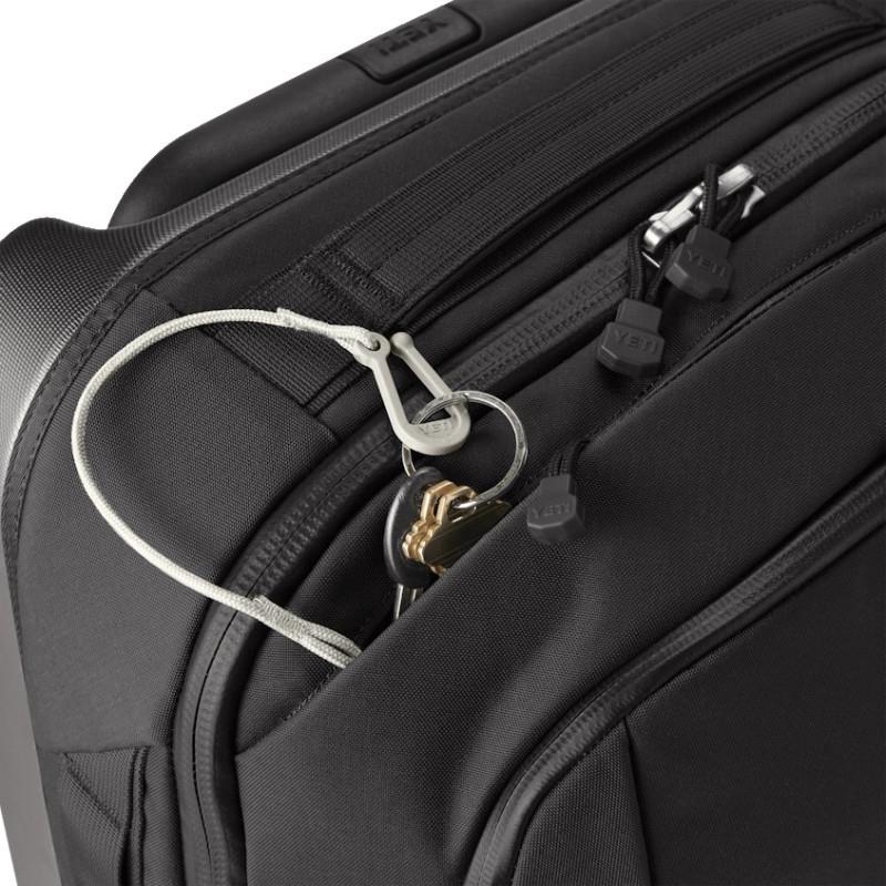 Crossroads Luggage 22" - black 1