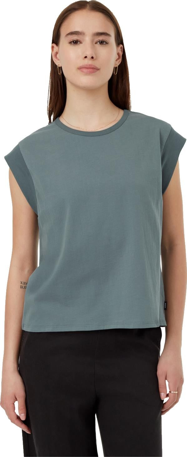 Regenerative Extended Shoulder Tank - Womens - light urban green 1